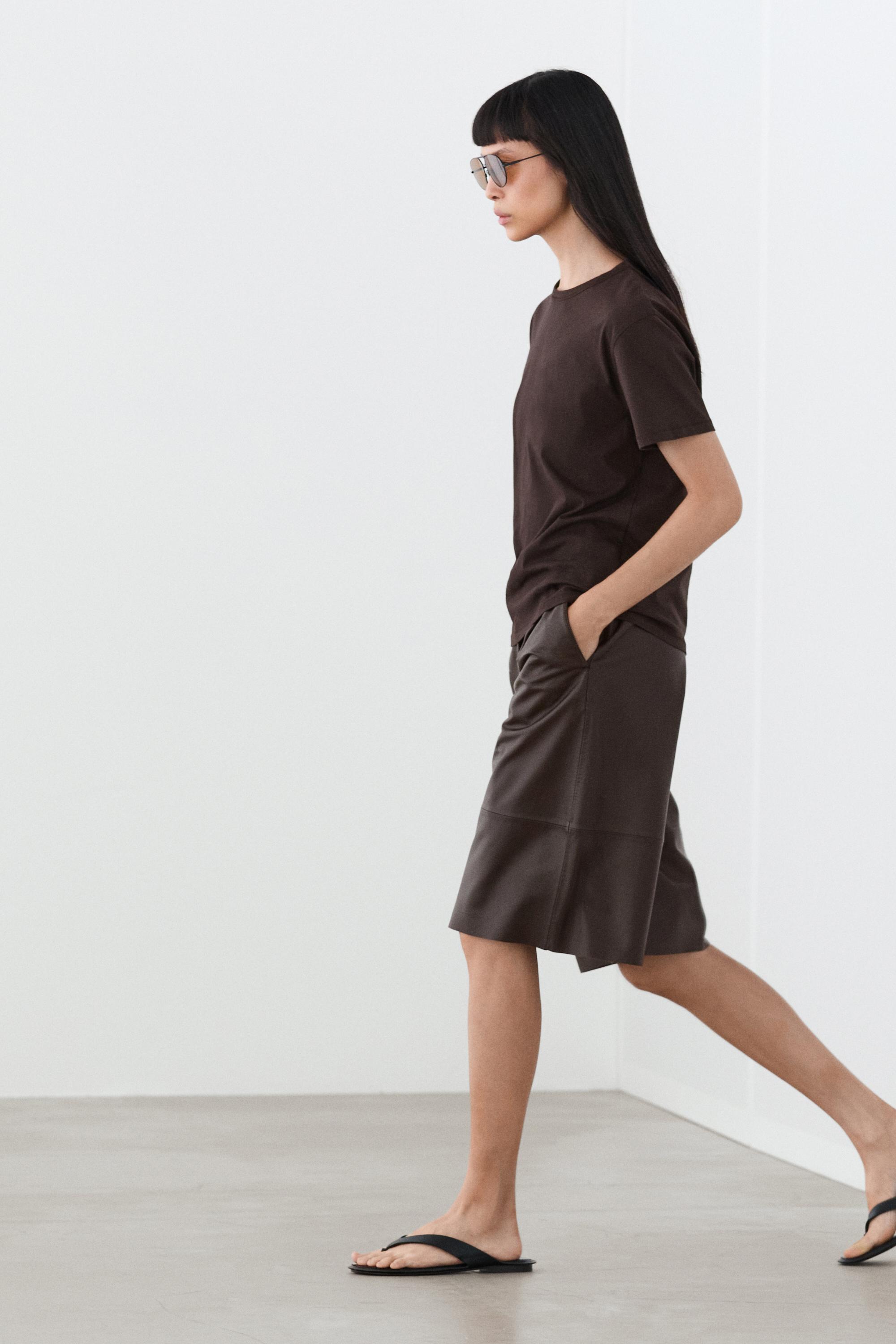 100% cotton short-sleeve T-shirt